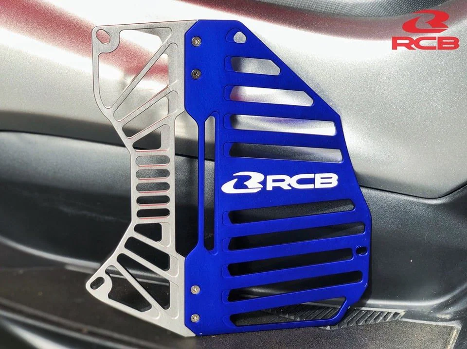 Second image of RCB Radiator Cover S Series 01IR007 ( GOLD/SILVER )