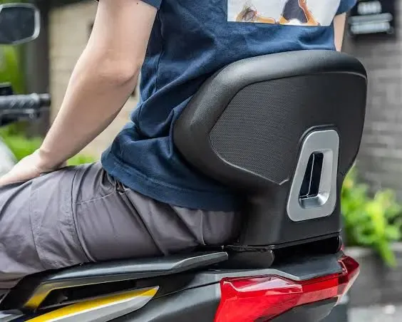 Rear backrest cushion for Yamaha Aerox 155 with heavy brackets